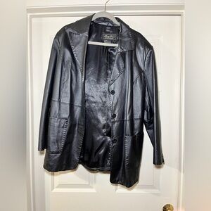 ✨TERRY LEWIS CLASSIC LUXURIES LEATHER COAT ✨